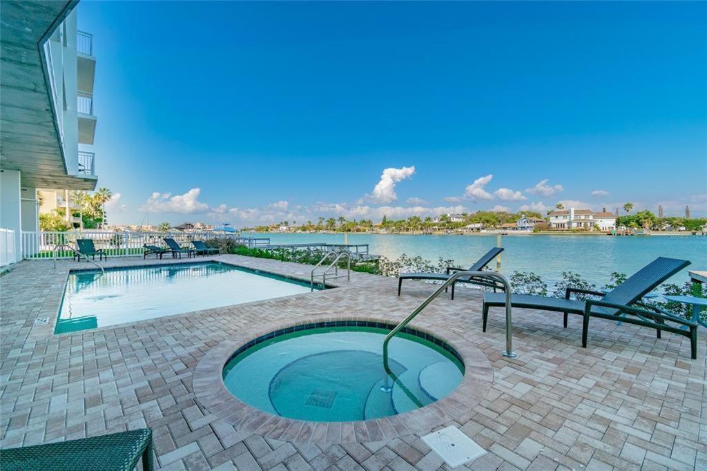 Oceana 202 West Villa Сейнт Пийт Бийч Екстериор снимка